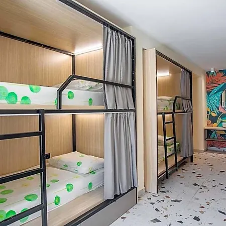 Skansi Hostel Hvar Town
