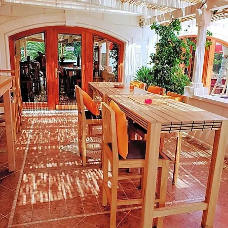 Hostel Skansi Hvar Town