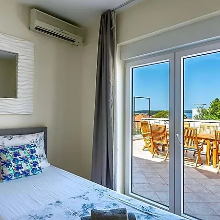 Albergue Skansi *