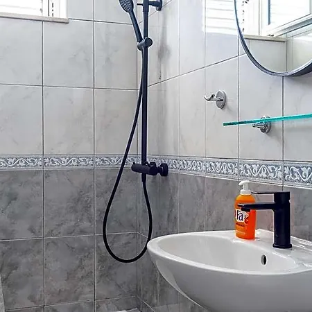 Albergue Skansi *
