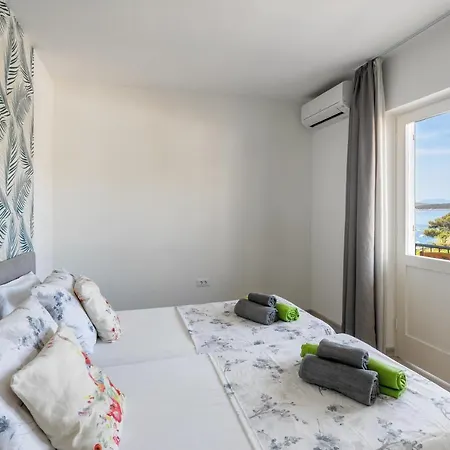 Skansi بيت شباب