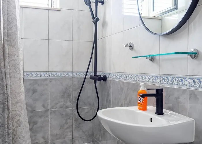 旅馆 Skansi 赫瓦尔